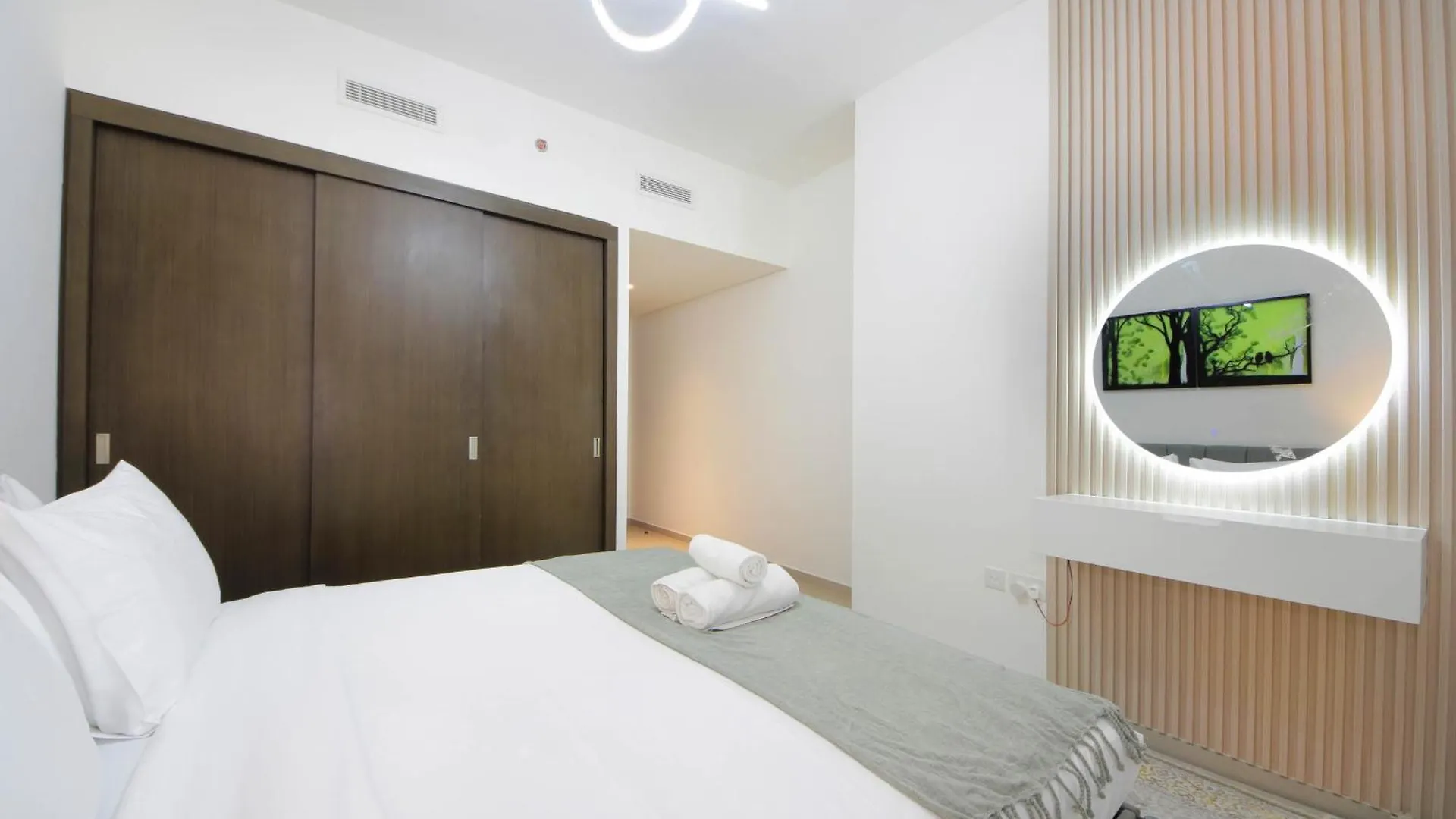 Apartment Spacious 2Bhk Boulevard Heights Downtown Dubai United Arab Emirates