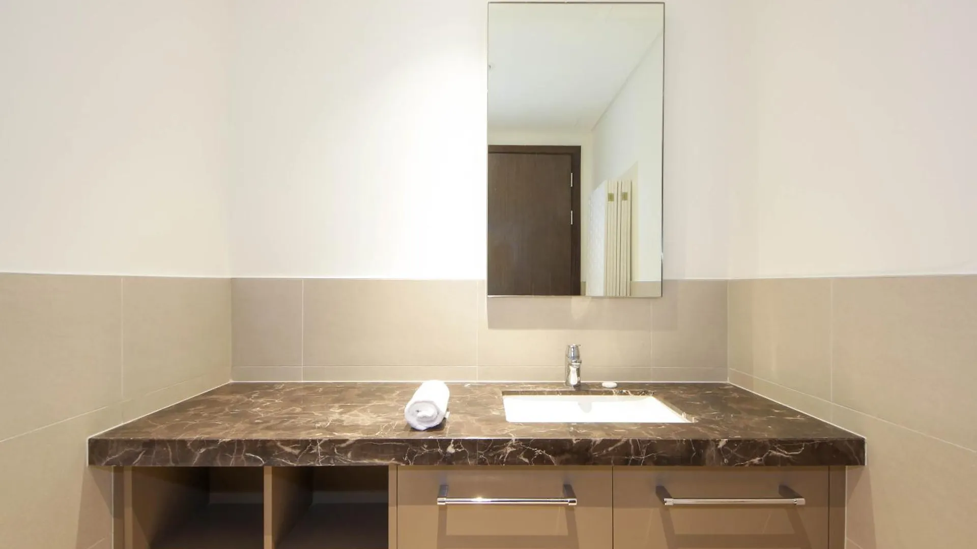 Apartment Spacious 2Bhk Boulevard Heights Downtown Dubai